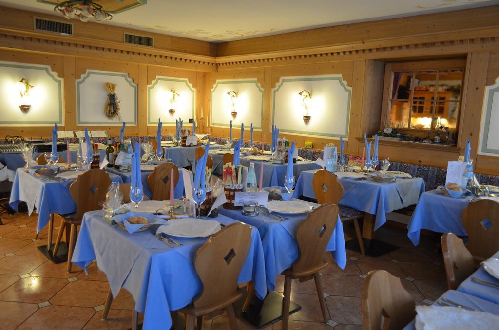 Hotel Stella Alpina Moena Ngoại thất bức ảnh