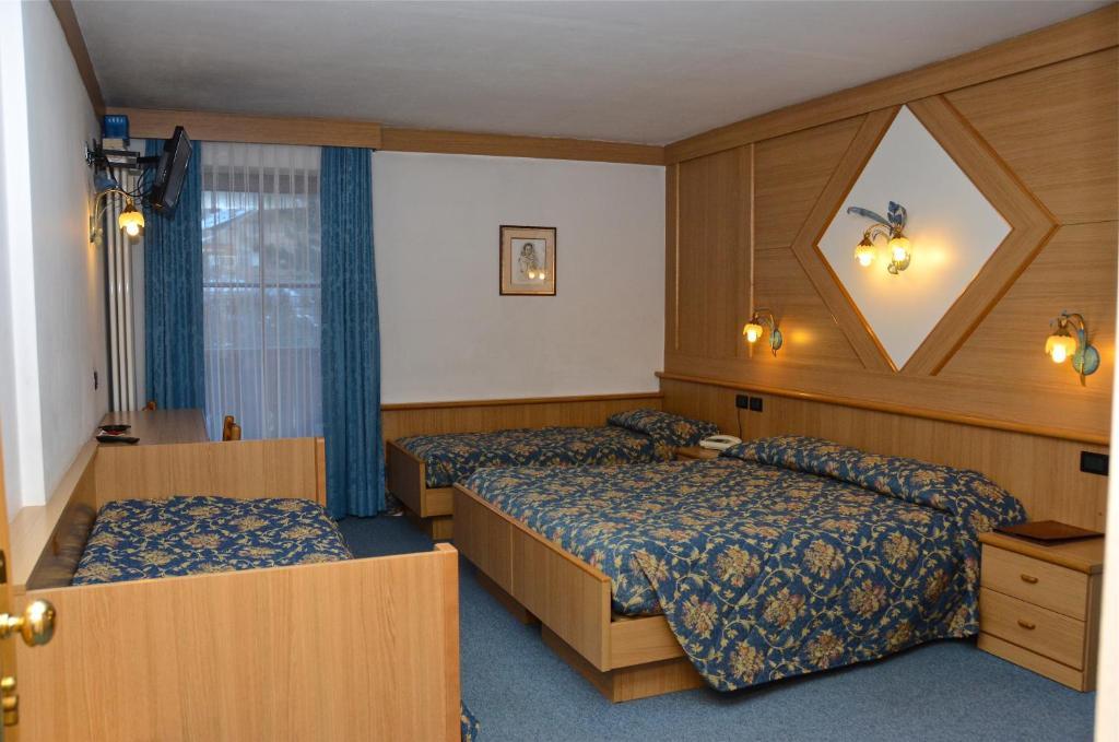 Hotel Stella Alpina Moena Phòng bức ảnh
