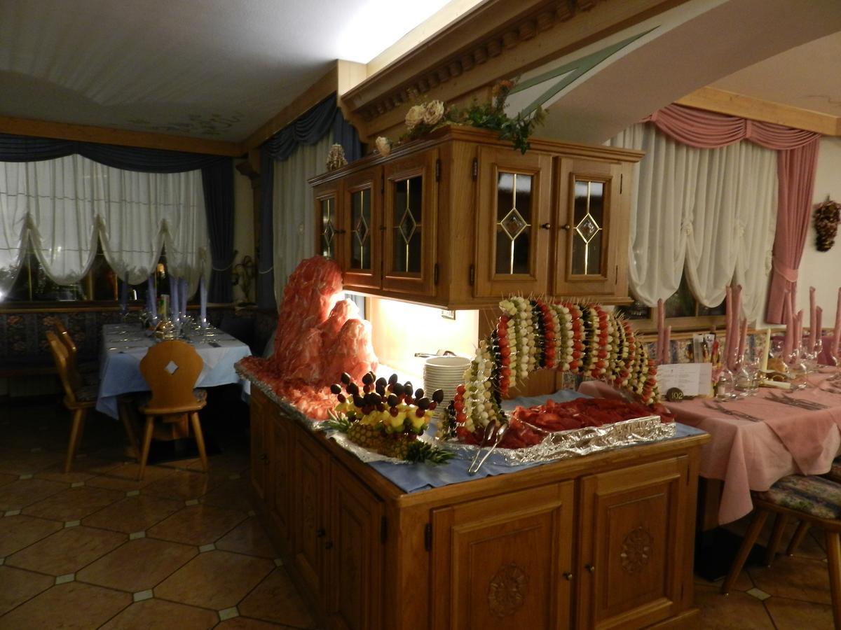 Hotel Stella Alpina Moena Ngoại thất bức ảnh